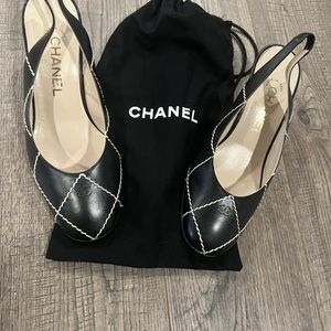 Chanel quilted vintage kitten heels